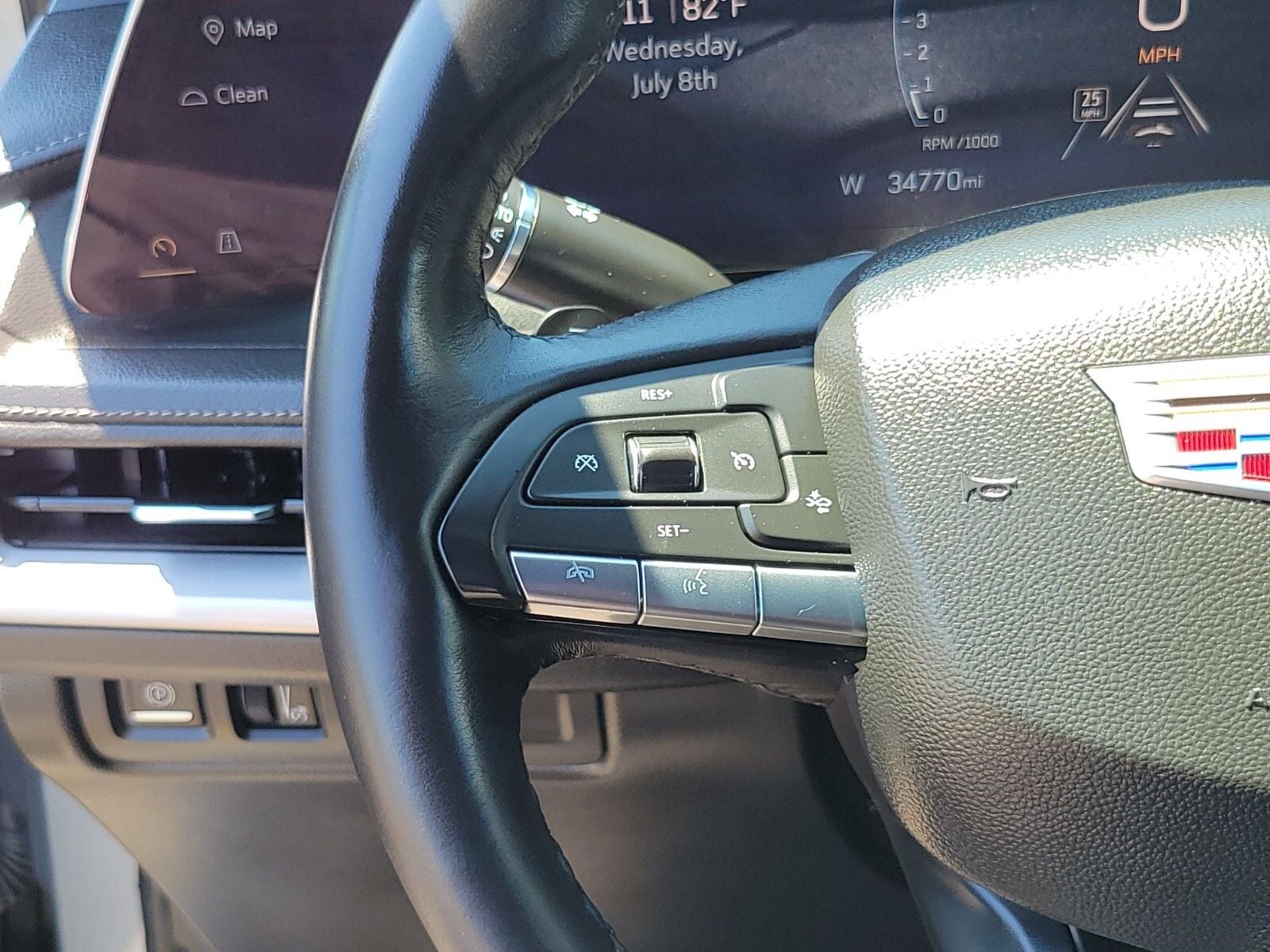 2025 Cadillac XT4 Premium Luxury
