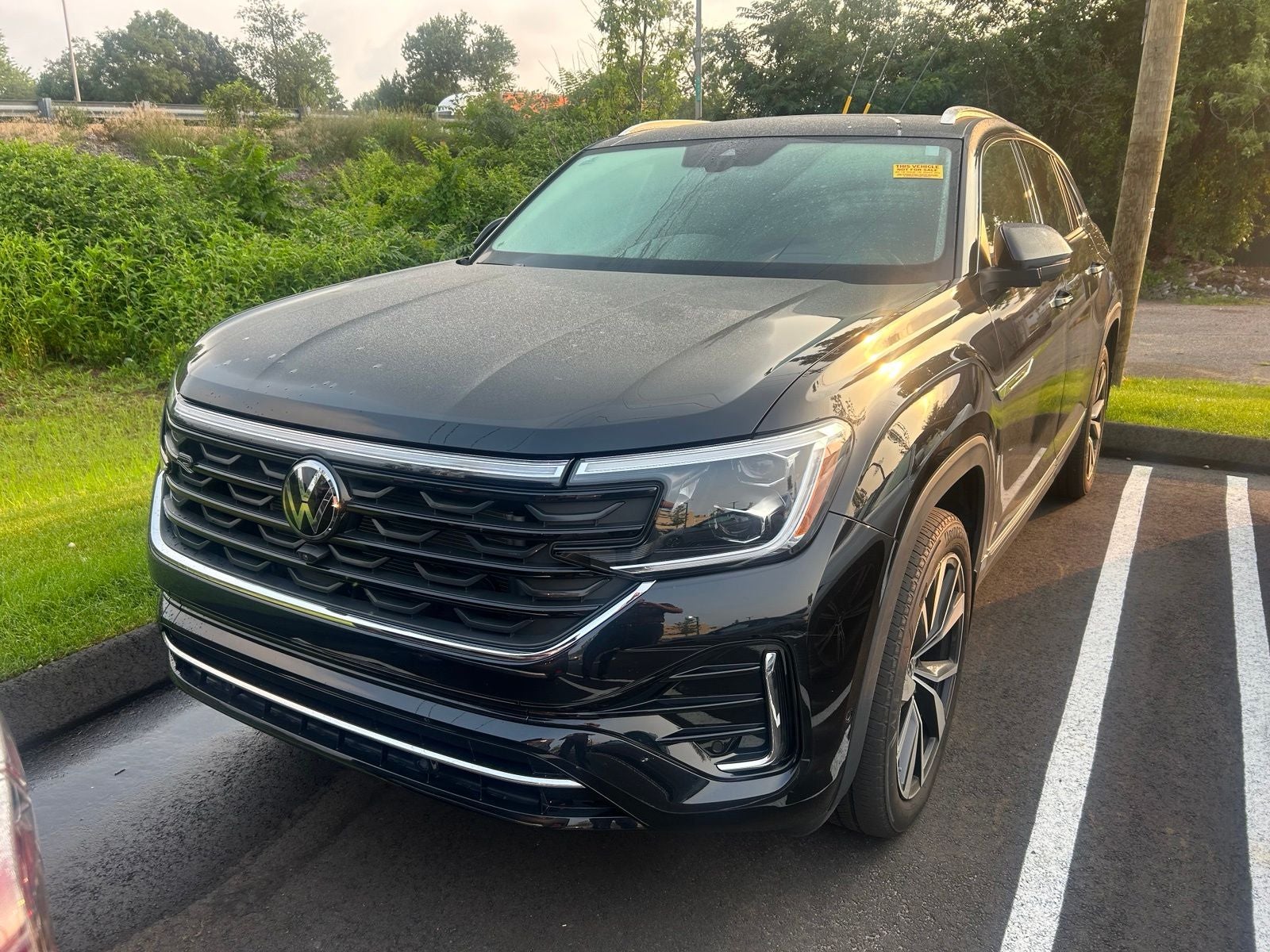 2024 Volkswagen Atlas Cross Sport 2.0T SEL Premium R-Line