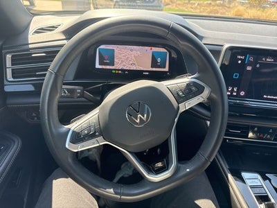 2025 Volkswagen Atlas Cross Sport 2.0T SEL Premium R-Line