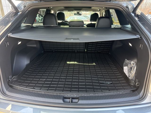 2025 Volkswagen Atlas Cross Sport 2.0T SEL Premium R-Line