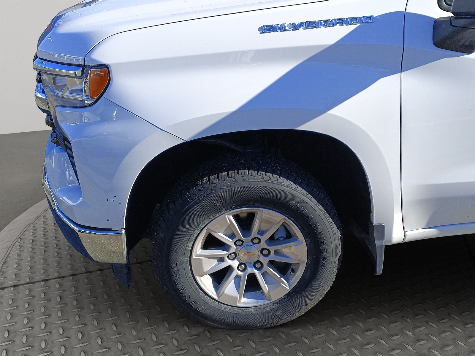 2025 Chevrolet Silverado 1500 LT LT1