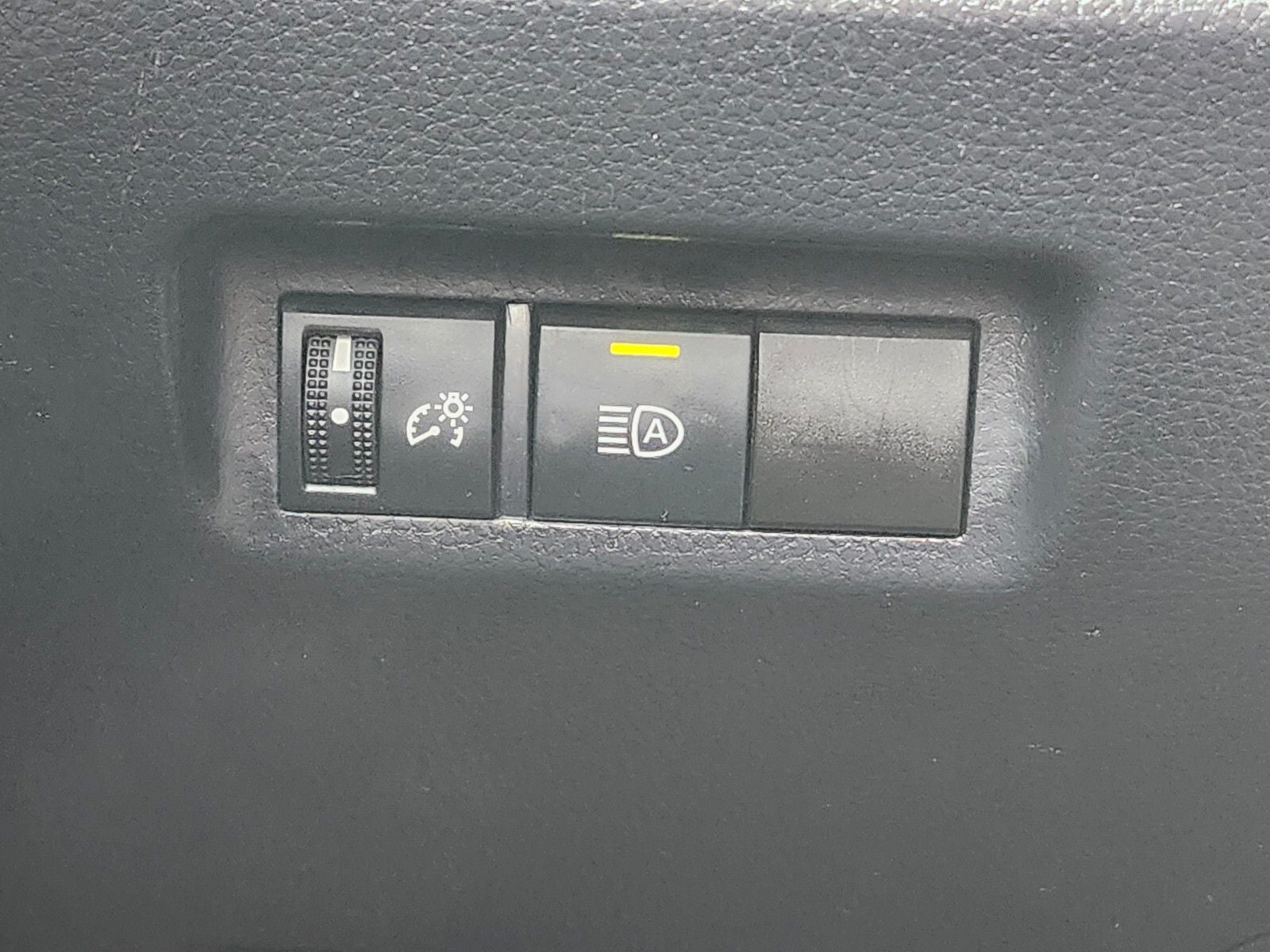 2020 Toyota RAV4 Hybrid LE AWD