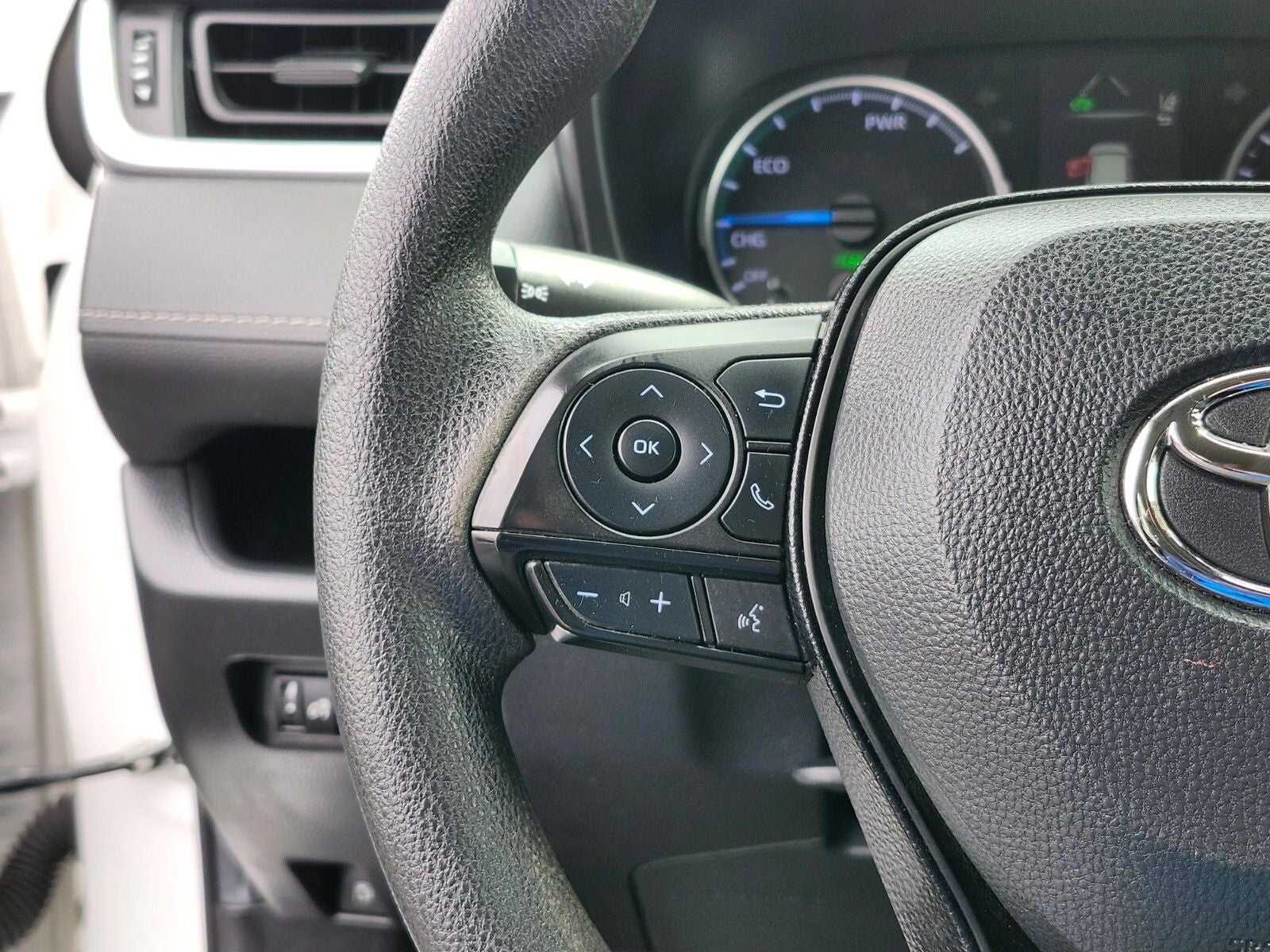 2020 Toyota RAV4 Hybrid LE AWD