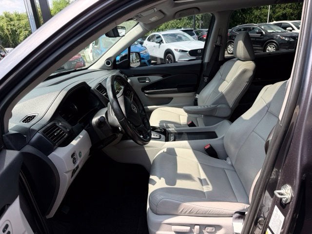 2021 Honda Pilot Touring 8 Passenger