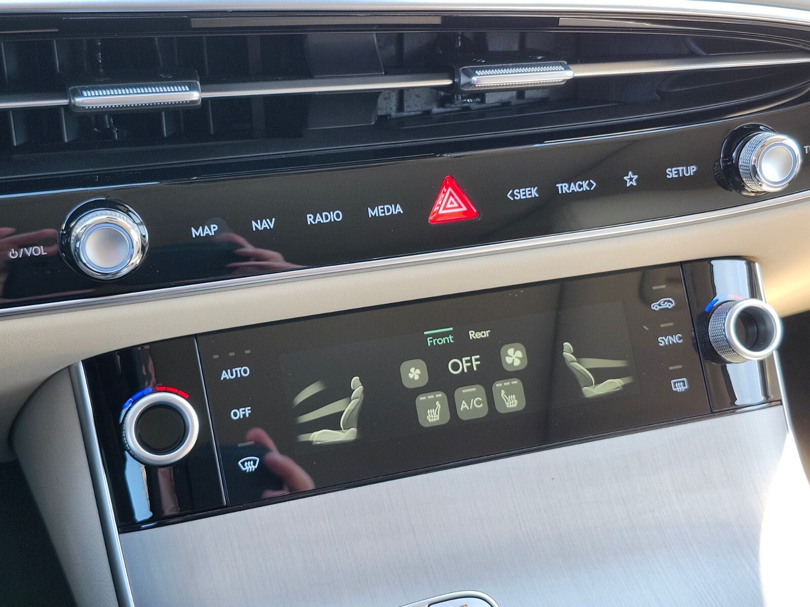 2026 Genesis GV70 2.5T Select