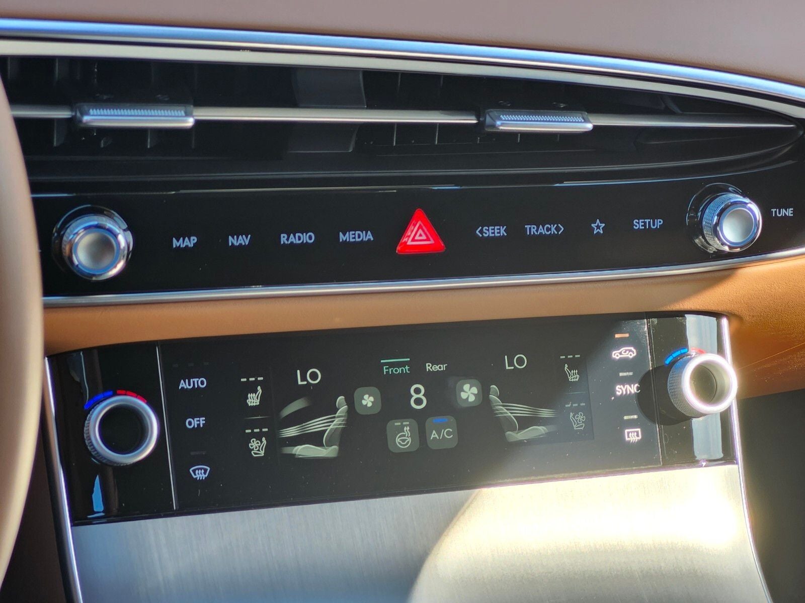 2026 Genesis GV70 2.5T Advanced