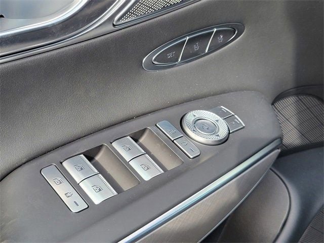 2025 Genesis Electrified GV70 Advanced