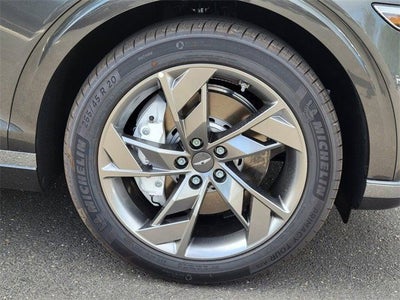 2025 Genesis Electrified GV70 Advanced