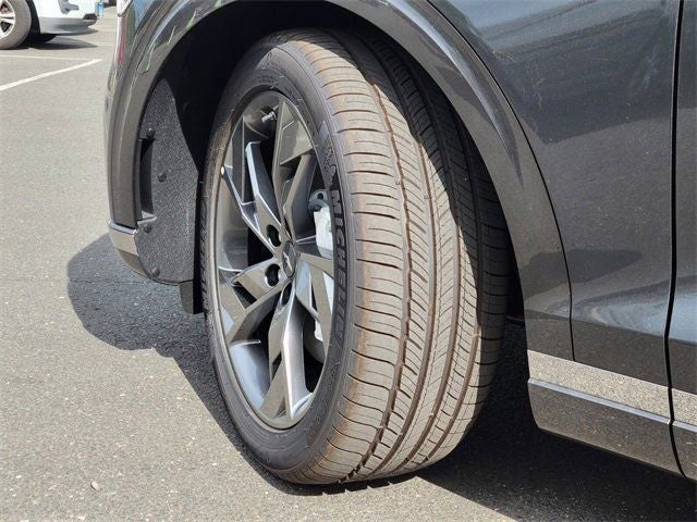 2025 Genesis Electrified GV70 Advanced