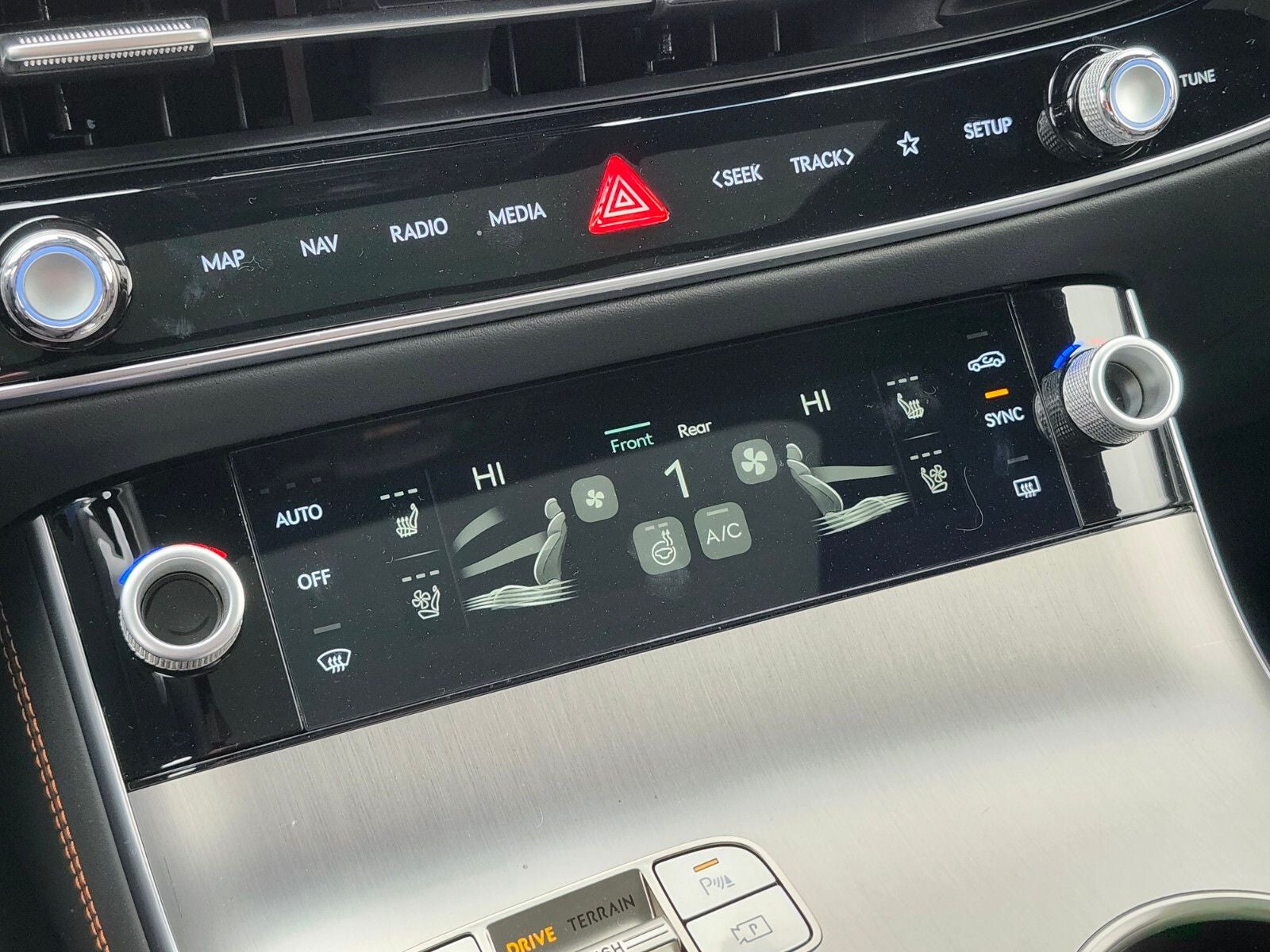 2026 Genesis GV70 3.5T SPORT ADVANCED