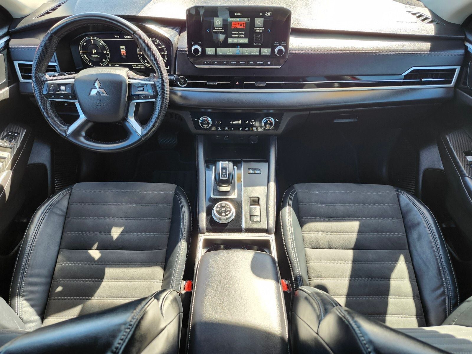 2023 Mitsubishi Outlander PHEV SE