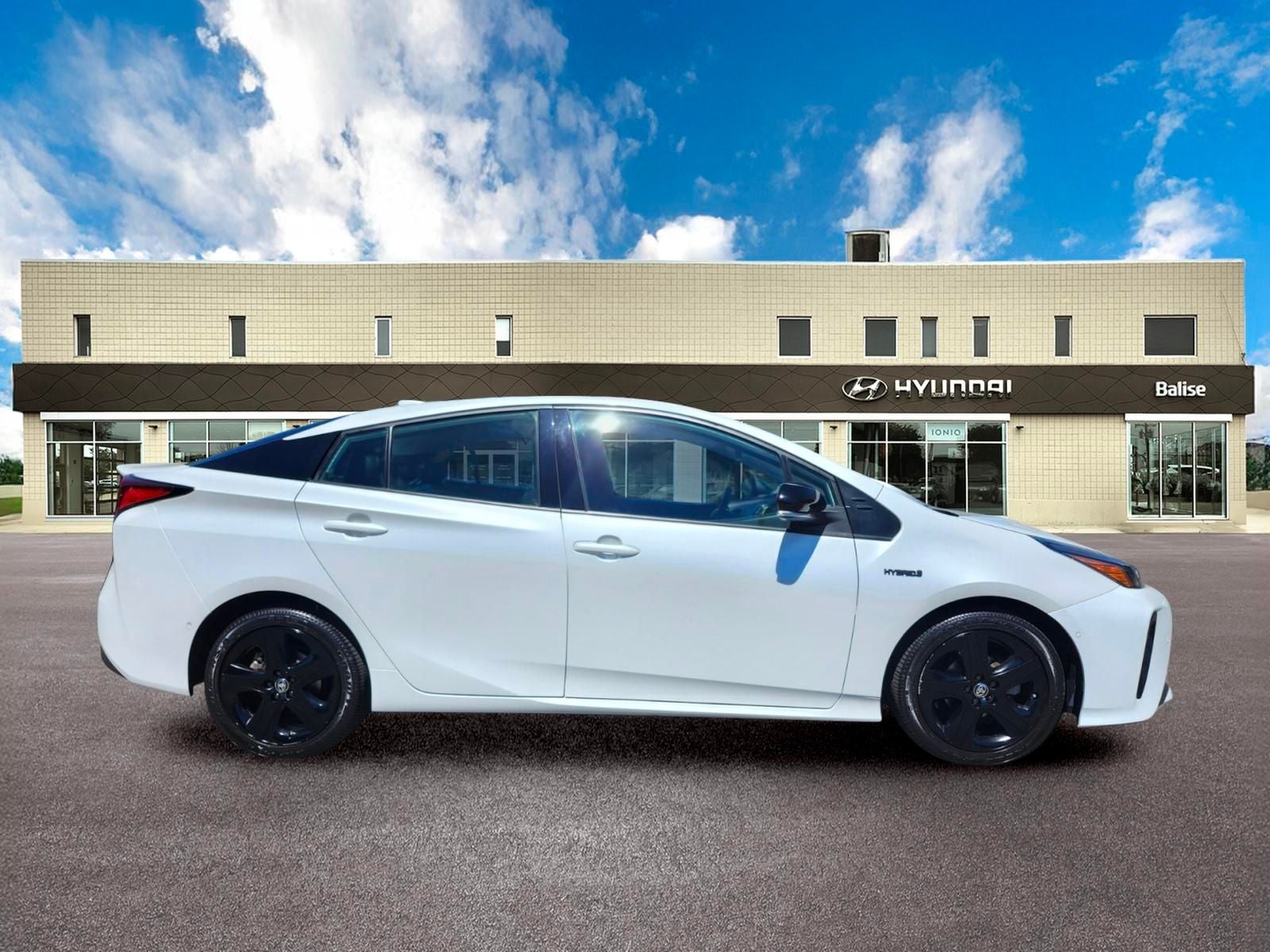 2021 Toyota Prius XLE