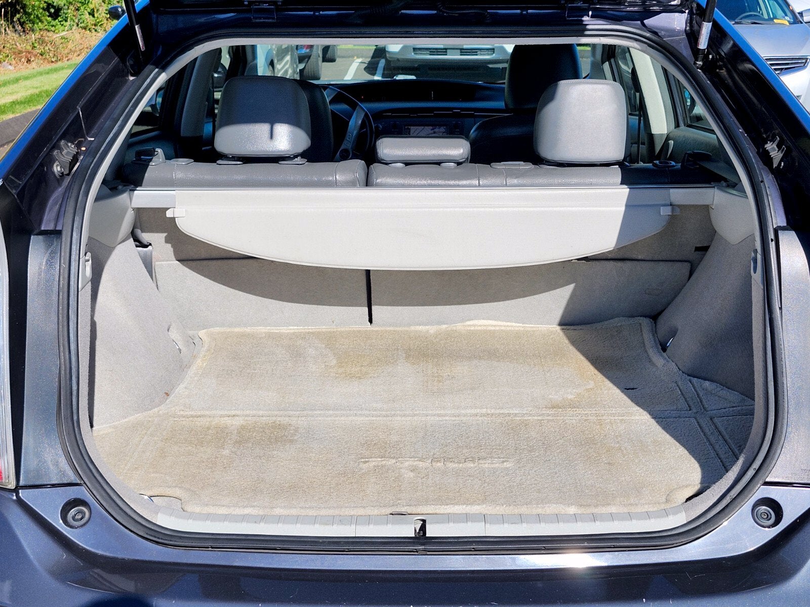 2010 Toyota Prius IV Solar Roof Package