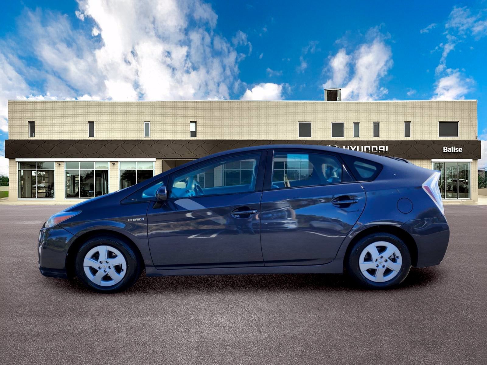 2010 Toyota Prius IV Solar Roof Package