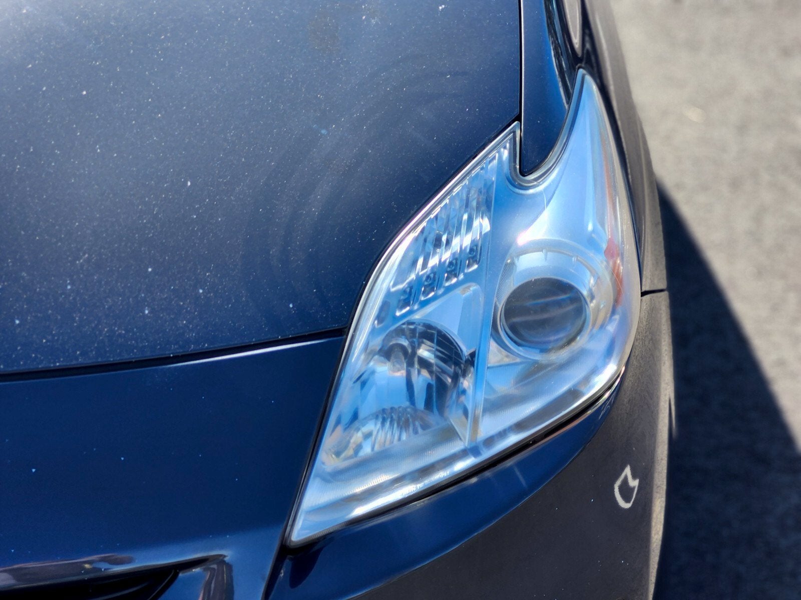 2010 Toyota Prius IV Solar Roof Package