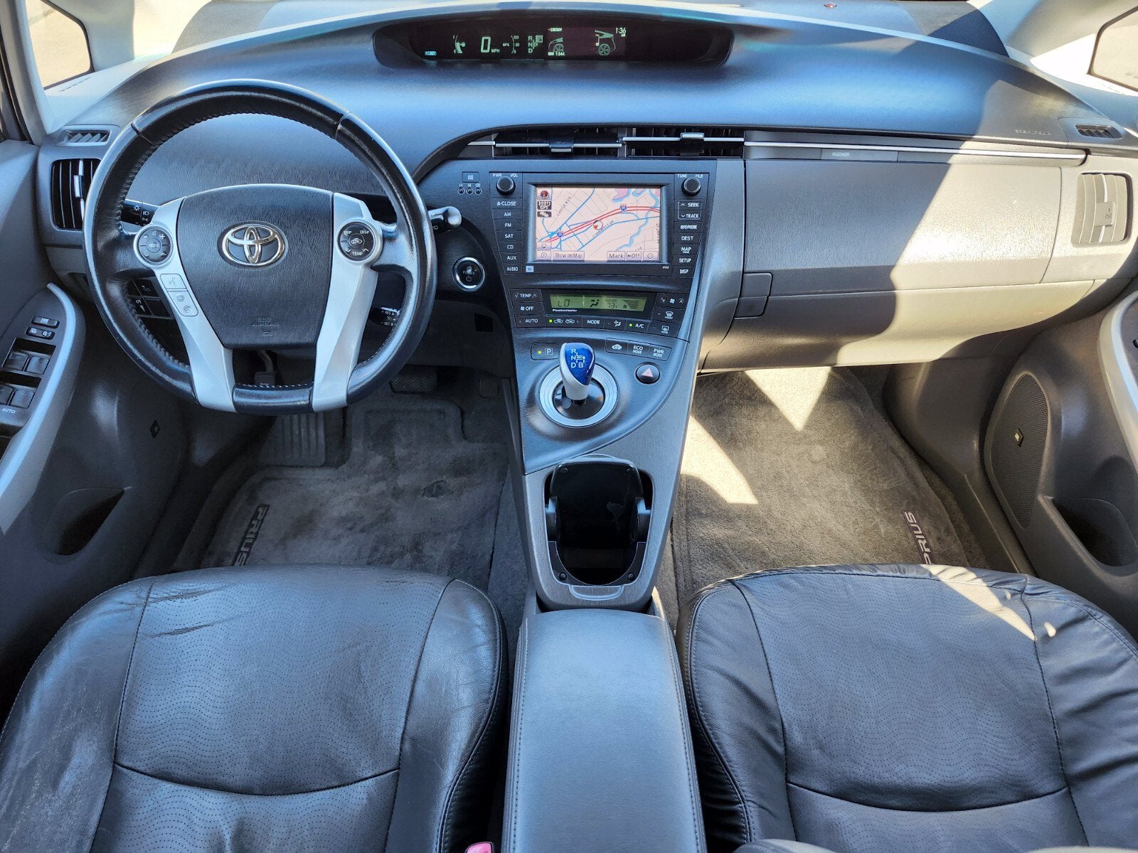2010 Toyota Prius IV Solar Roof Package