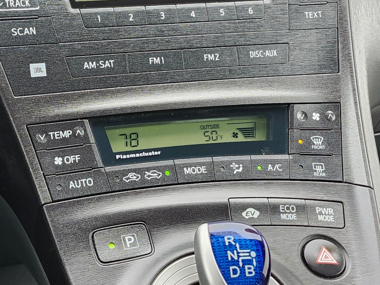 2010 Toyota Prius III