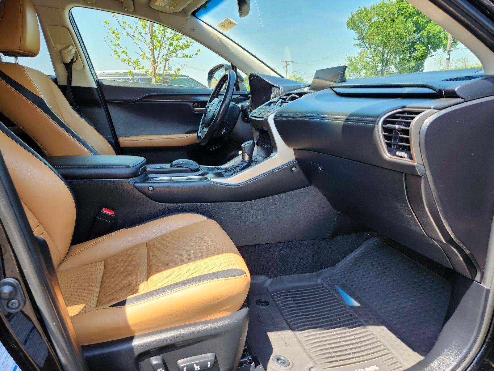 2017 Lexus NX 200t