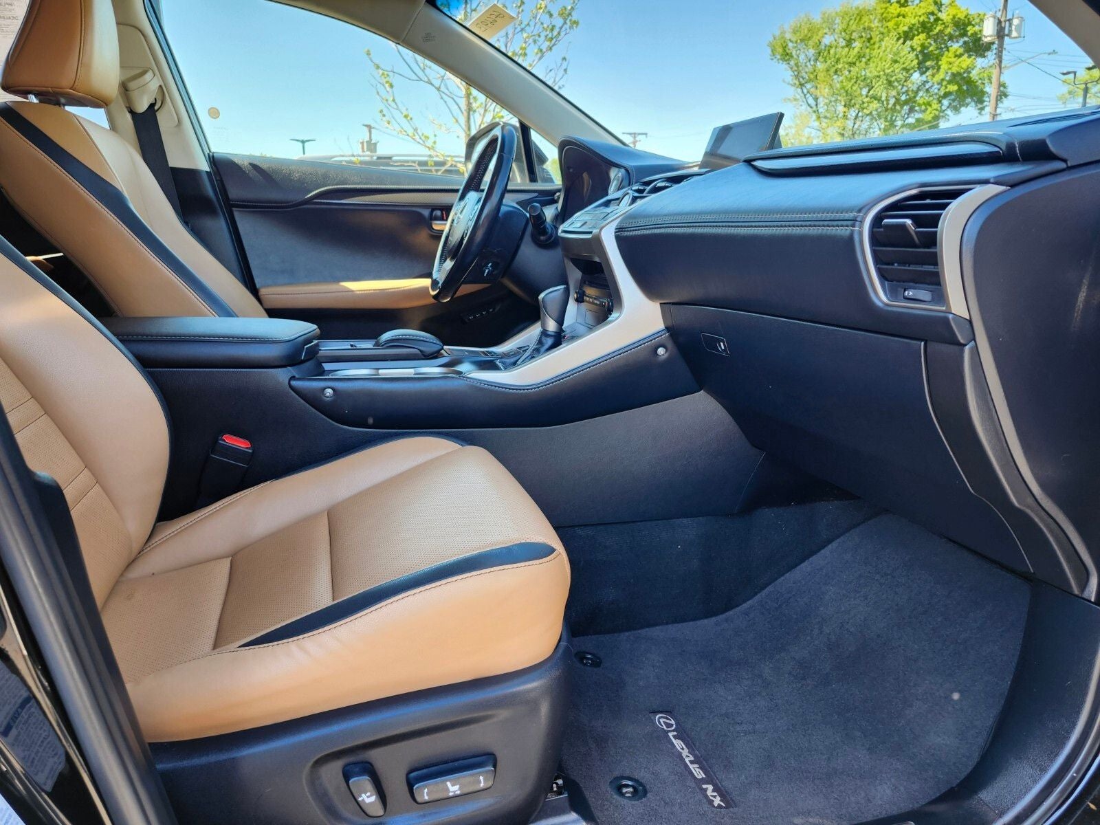 2017 Lexus NX 200t