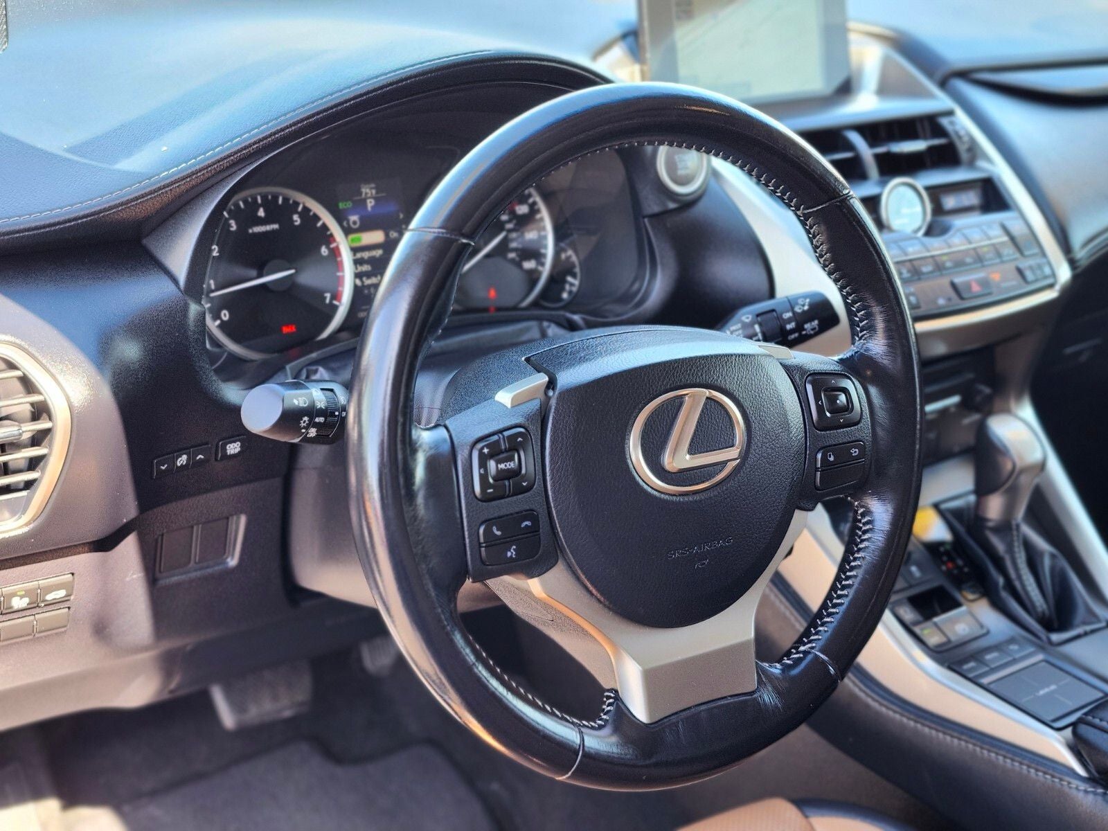 2017 Lexus NX 200t