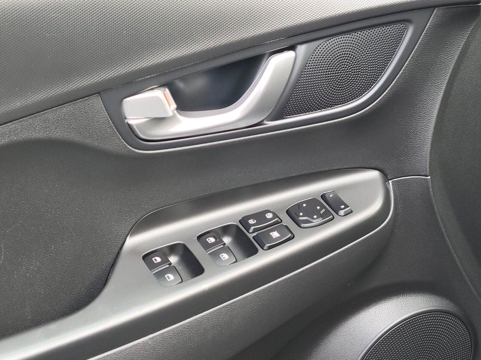 2023 Hyundai Kona Electric SEL