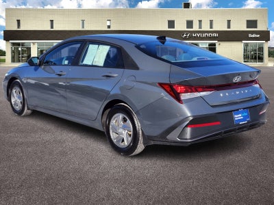 2025 Hyundai Elantra SE