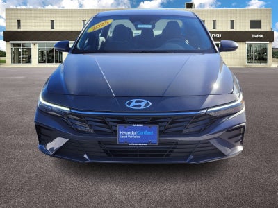 2025 Hyundai Elantra SE