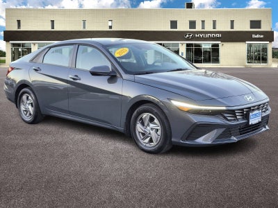 2025 Hyundai Elantra SE