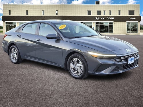 2025 Hyundai Elantra SE