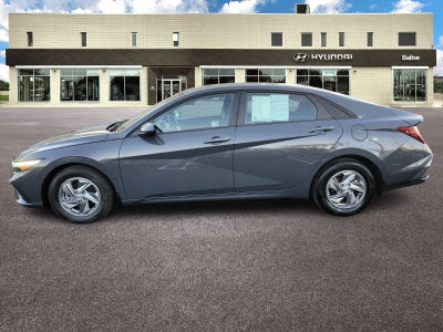 2025 Hyundai Elantra SE