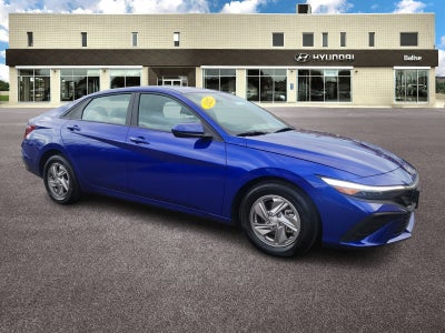 2025 Hyundai Elantra SE