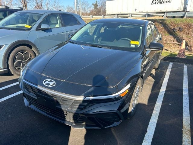 2024 Hyundai Elantra Hybrid Blue