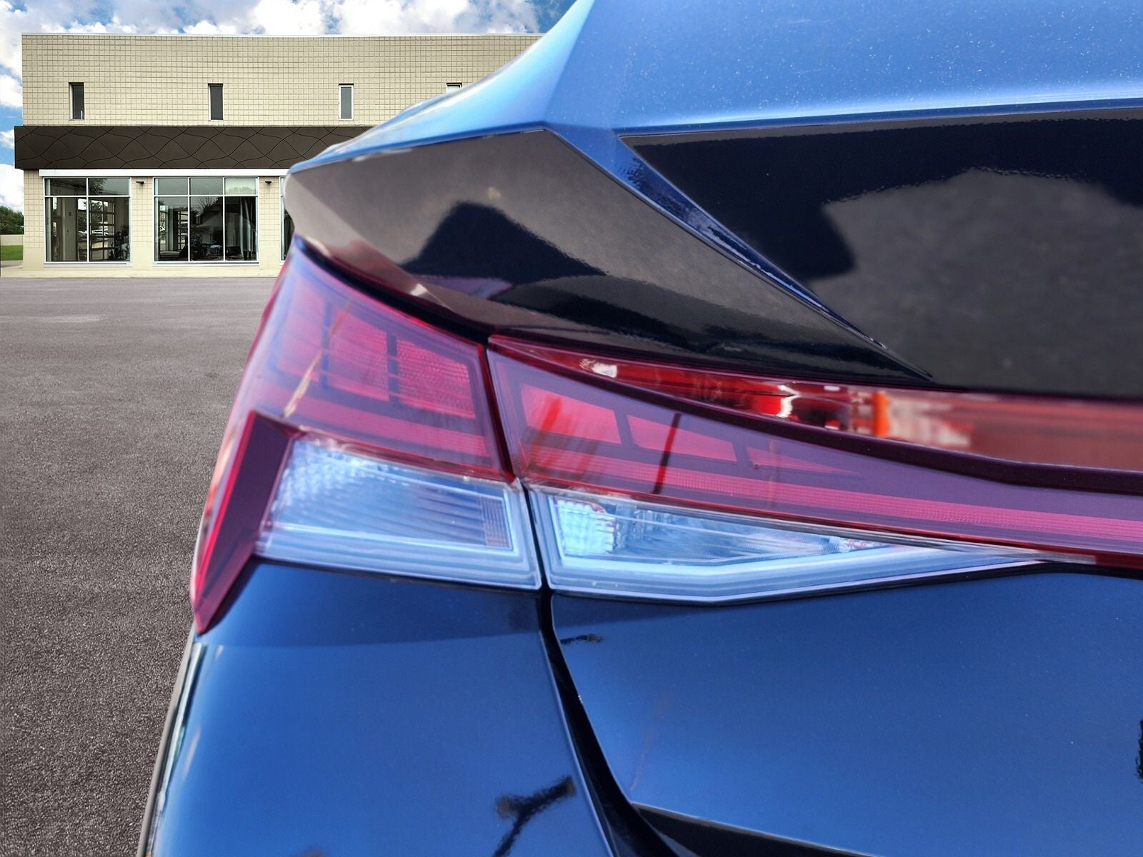 2024 Hyundai Elantra Hybrid Blue