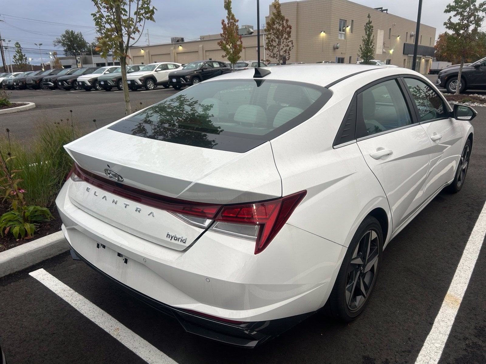 2023 Hyundai Elantra Hybrid Limited
