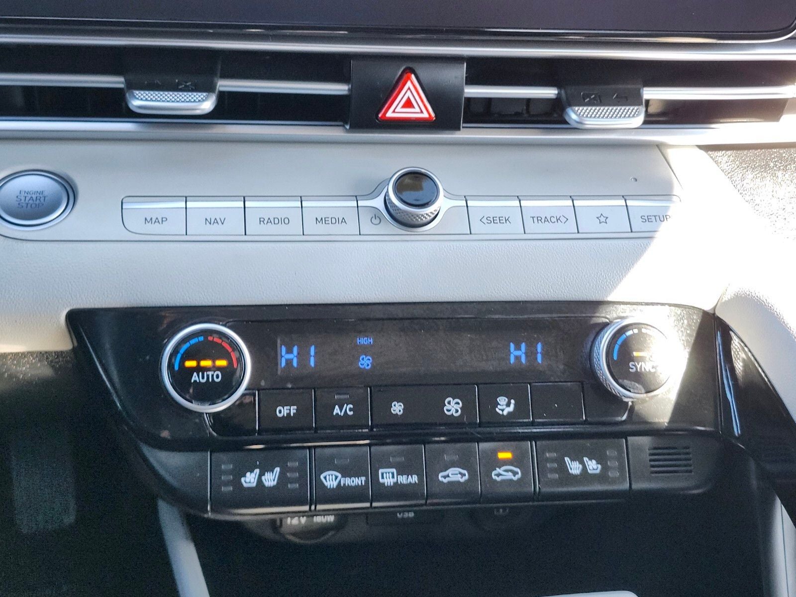 2023 Hyundai Elantra Hybrid Limited