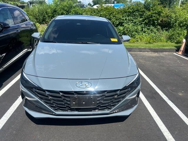 2022 Hyundai Elantra Limited