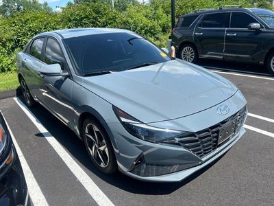 2022 Hyundai Elantra Limited