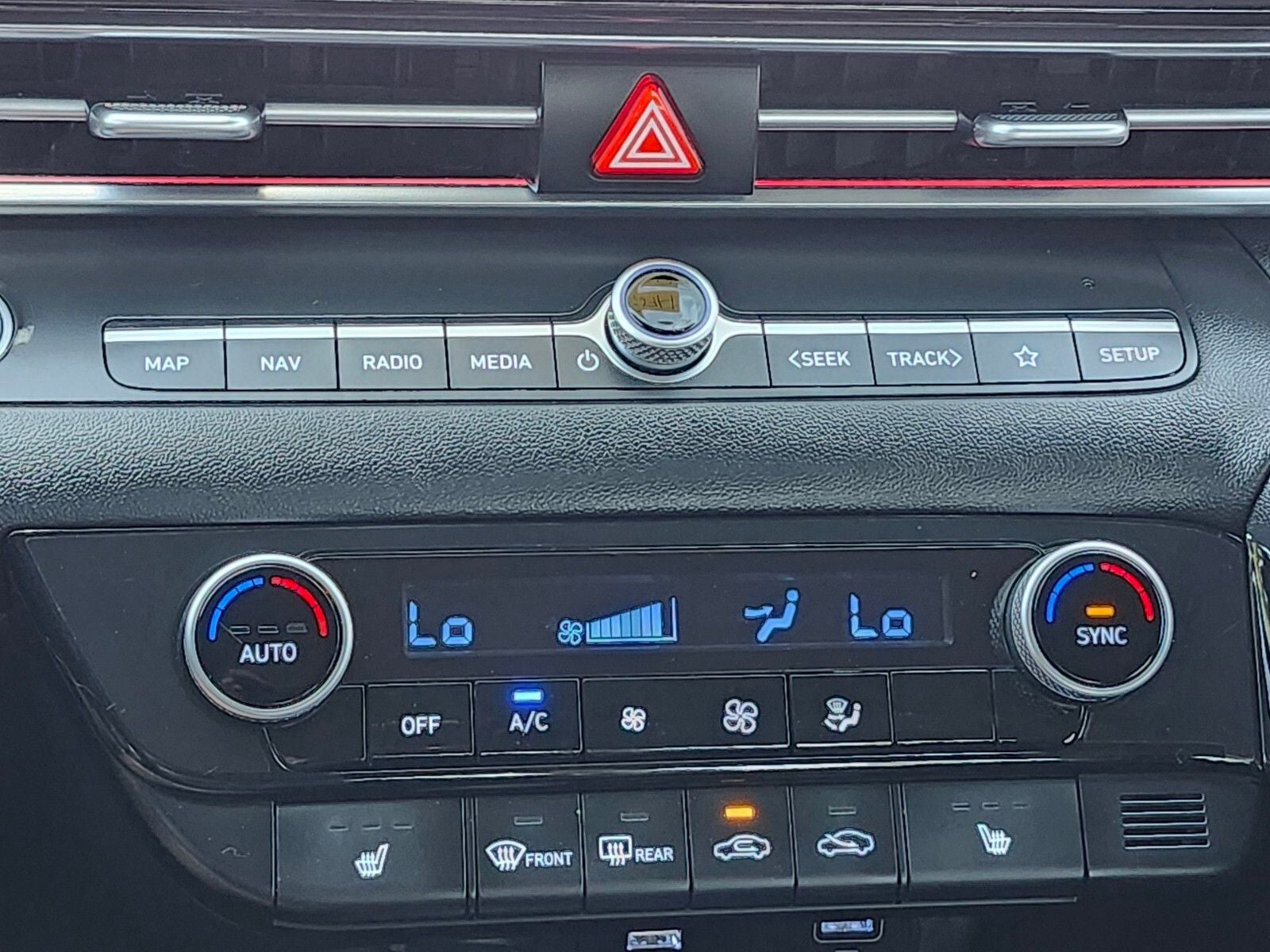 2022 Hyundai Elantra Limited