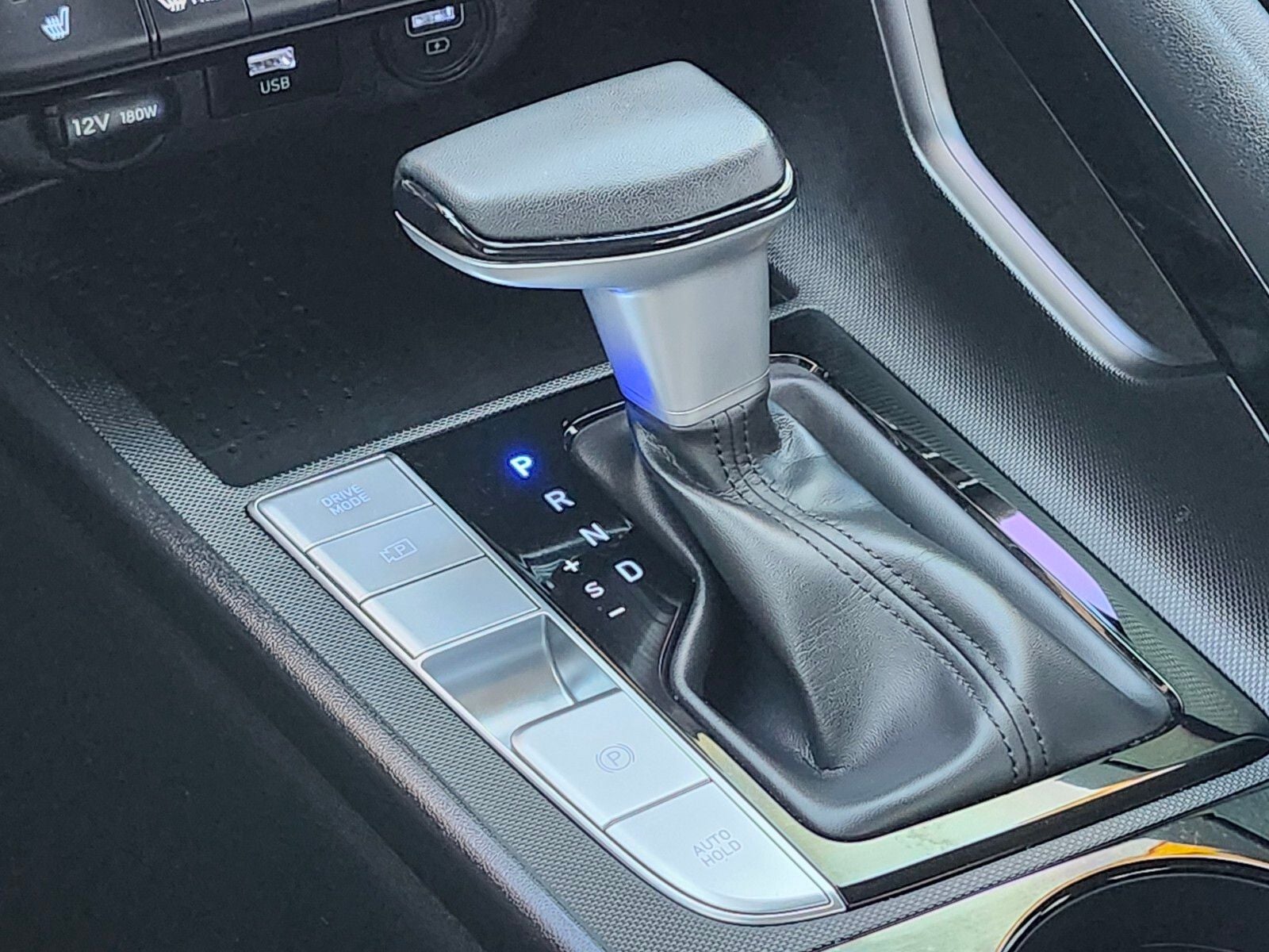 2022 Hyundai Elantra Limited