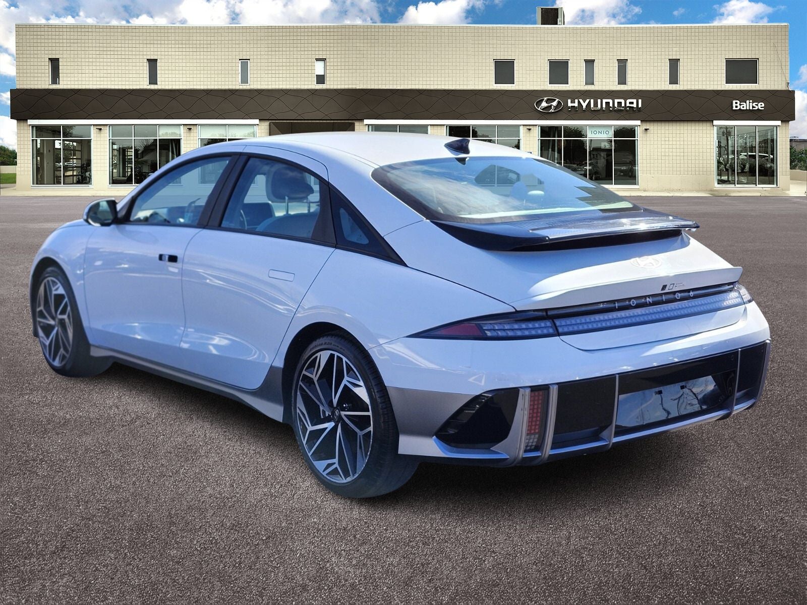 2024 Hyundai IONIQ 6 SEL