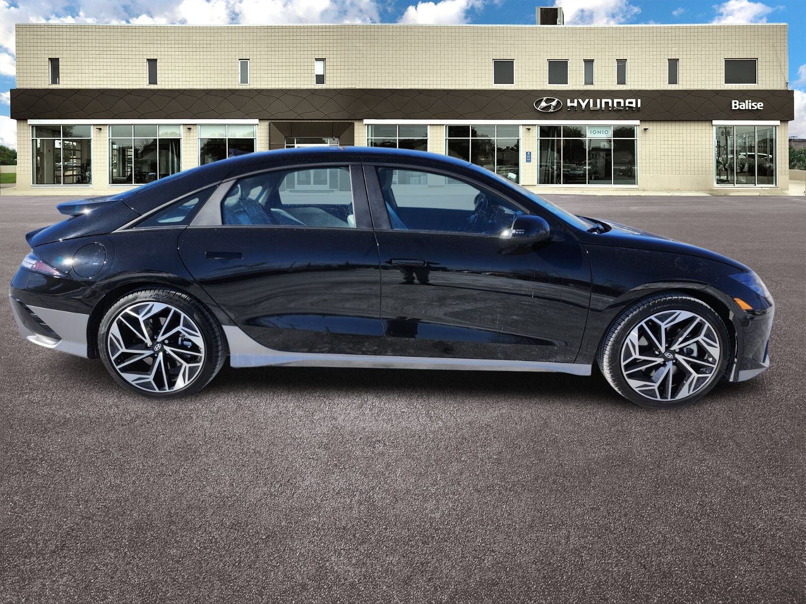 2024 Hyundai IONIQ 6 SEL