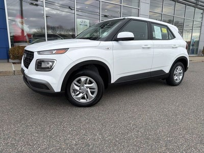 2026 Hyundai Venue SE