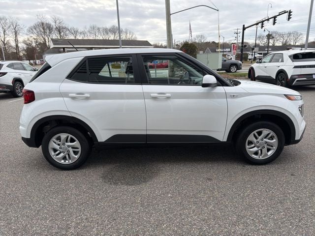 2026 Hyundai Venue SE