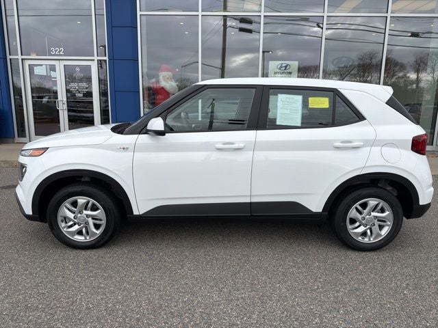 2026 Hyundai Venue SE