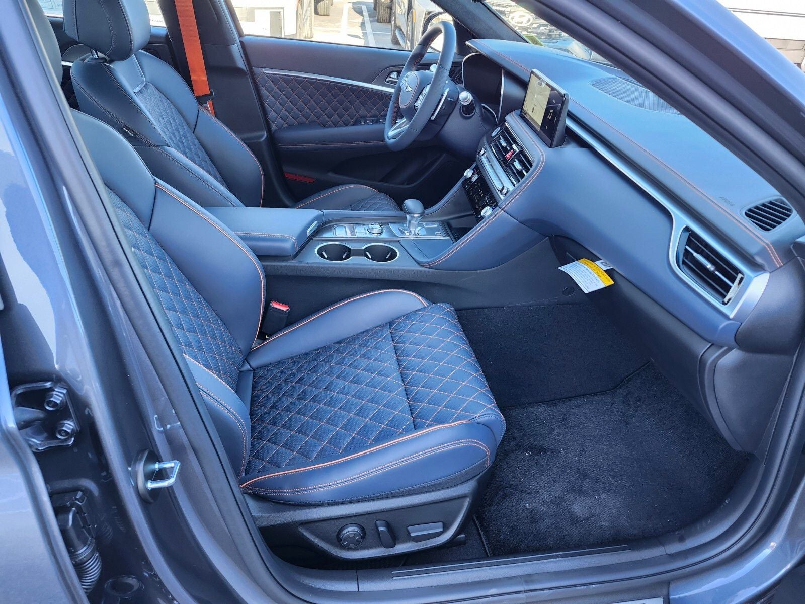 2026 Genesis G70 3.3T PRESTIGE GRAPHITE