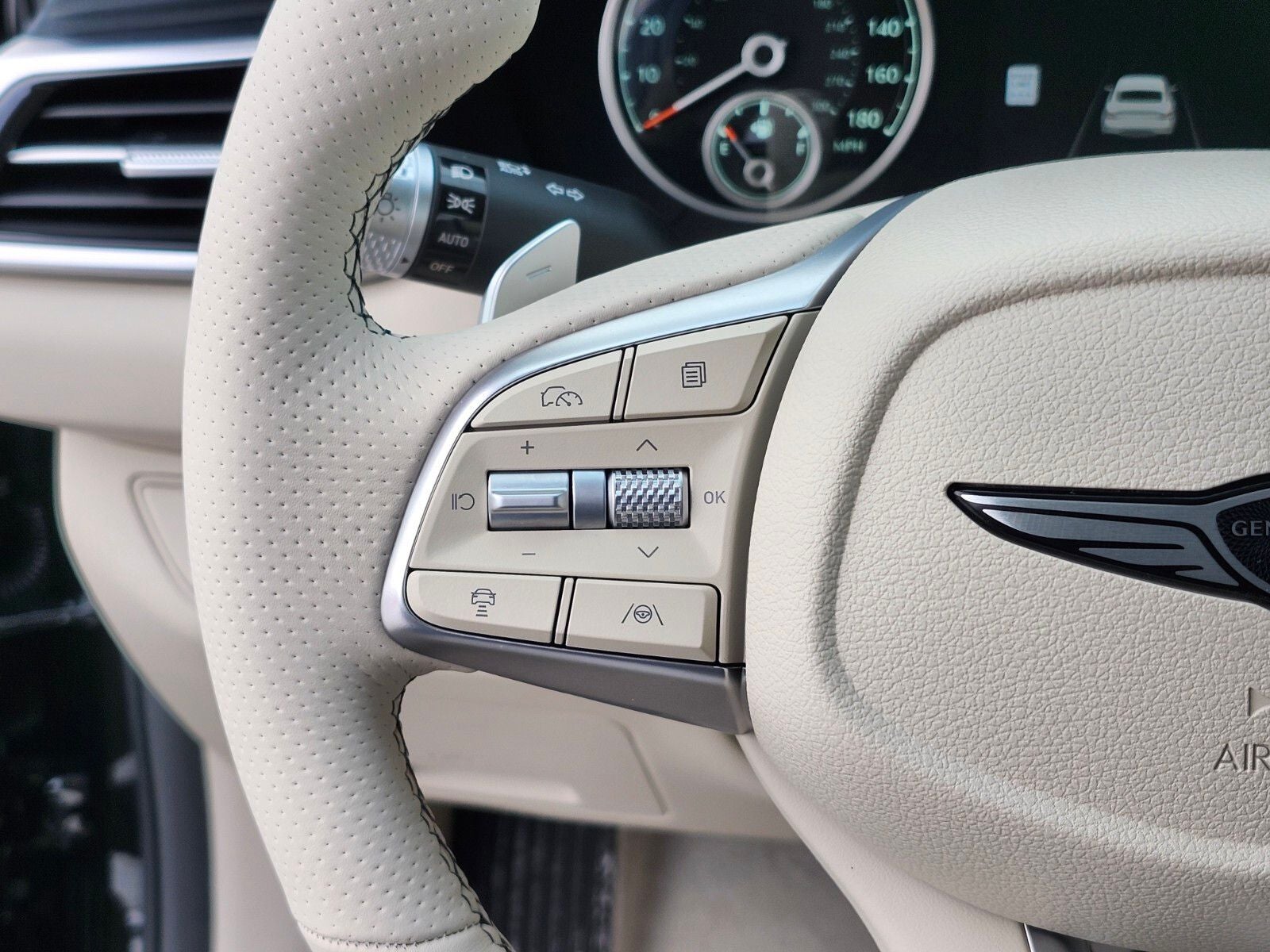 2026 Genesis G70 2.5T PRESTIGE