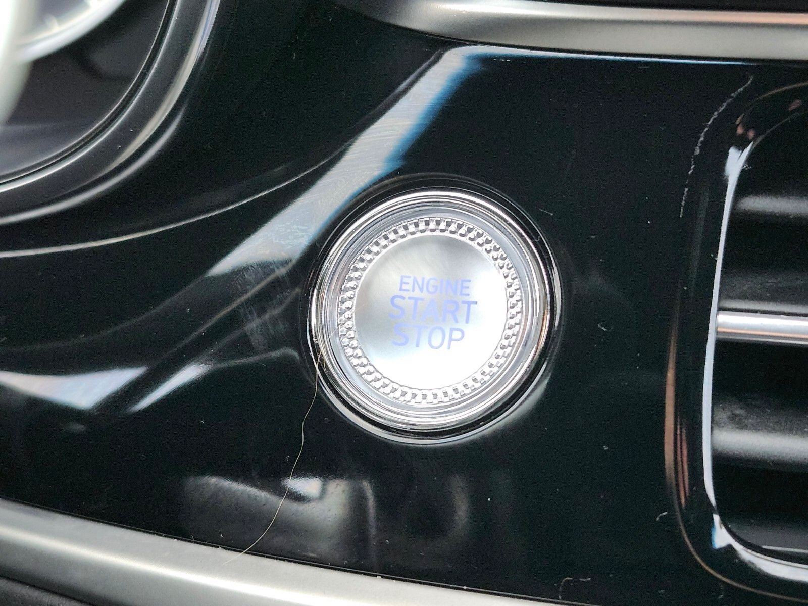 2025 Genesis G70 3.3T Sport Advanced