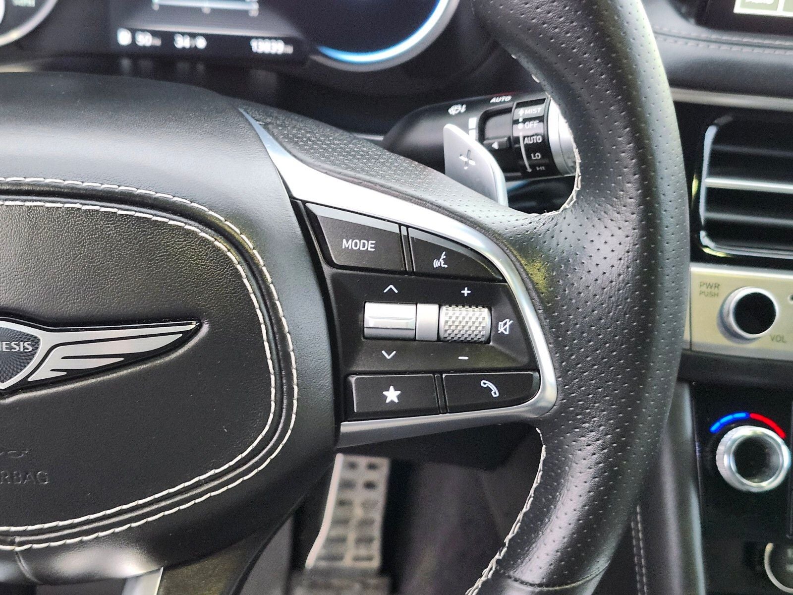 2025 Genesis G70 3.3T Sport Advanced