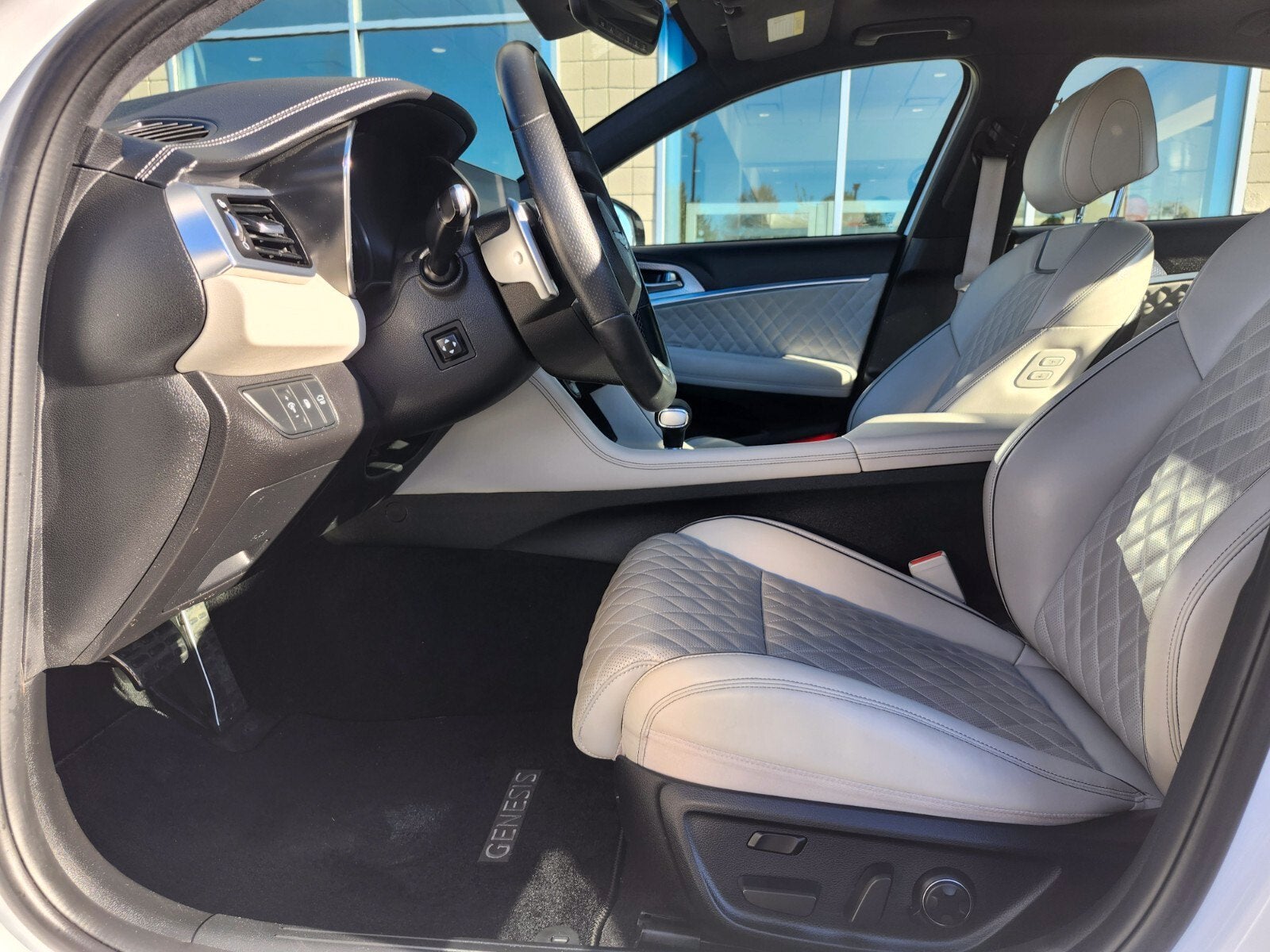 2023 Genesis G70 3.3T SPORT PRESTIGE