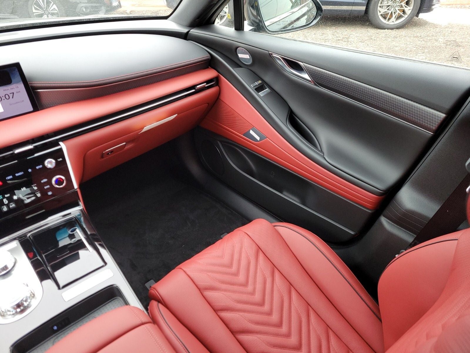 2025 Genesis G80 2.5T Prestige